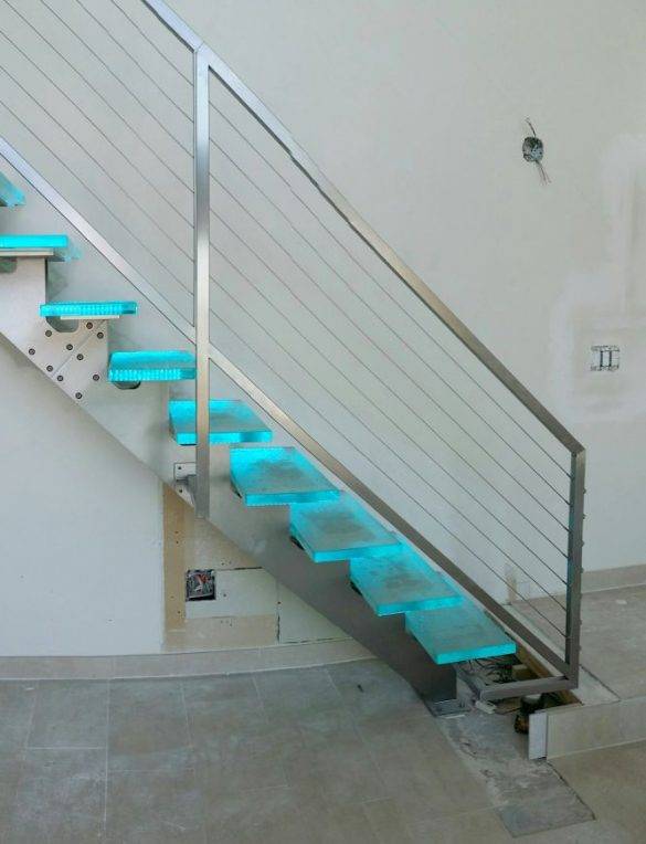 Custom Glass Stair Treads