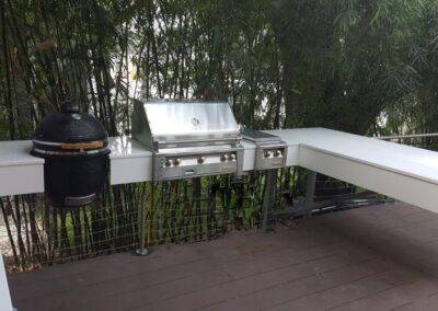 Tampa-white-outdoor-countertop-floating