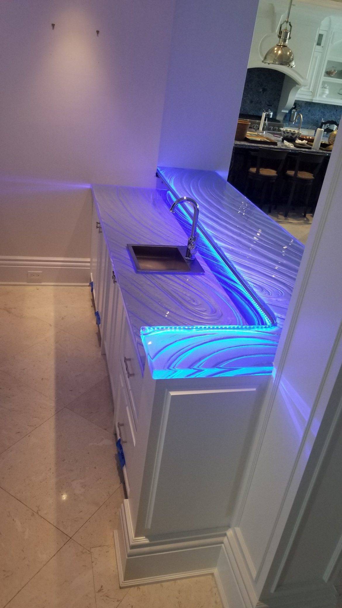 Designing Glass Countertops with Custom, Artistic Flow vs Plain, Generic, Patterned Glass.