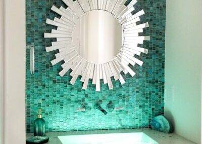 Glass sink floating trough sink