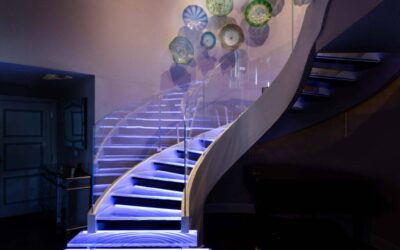 Glass Stair Treads: Dazzling Treads with LEDs.