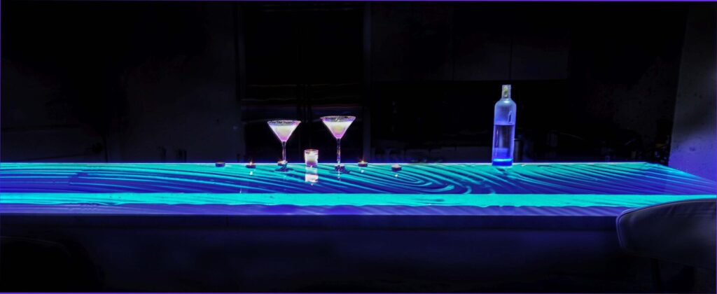 custom-glass-bar-top-channelside-tampa-downing-designs
