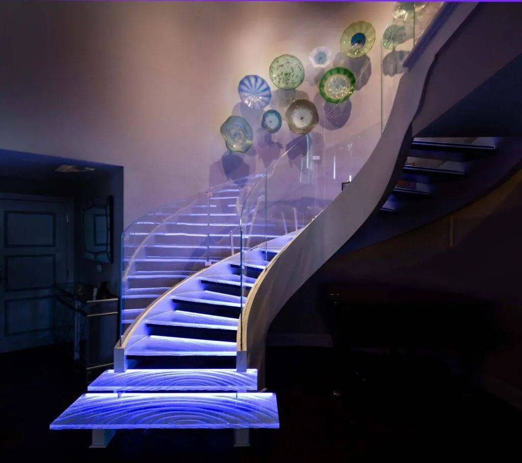 Glass stair treads st Petersburg Florida spiral staircase